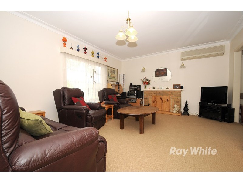 13 Matlock Road, Wantirna South VIC 3152