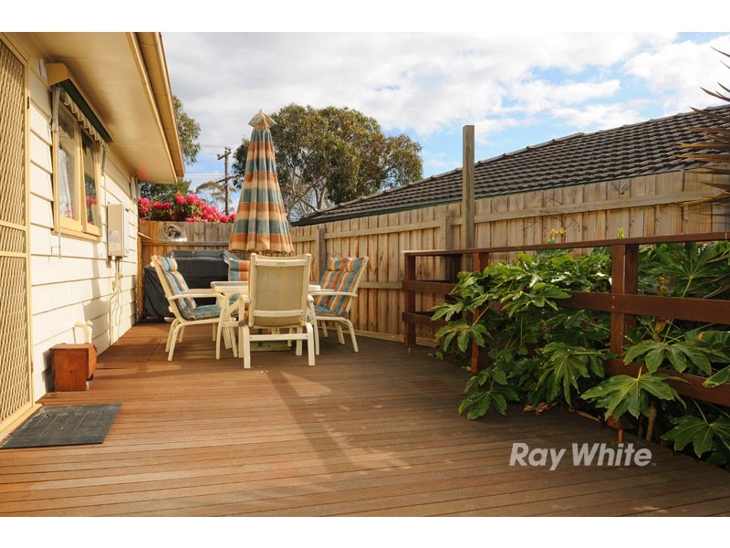 13 Matlock Road, Wantirna South VIC 3152