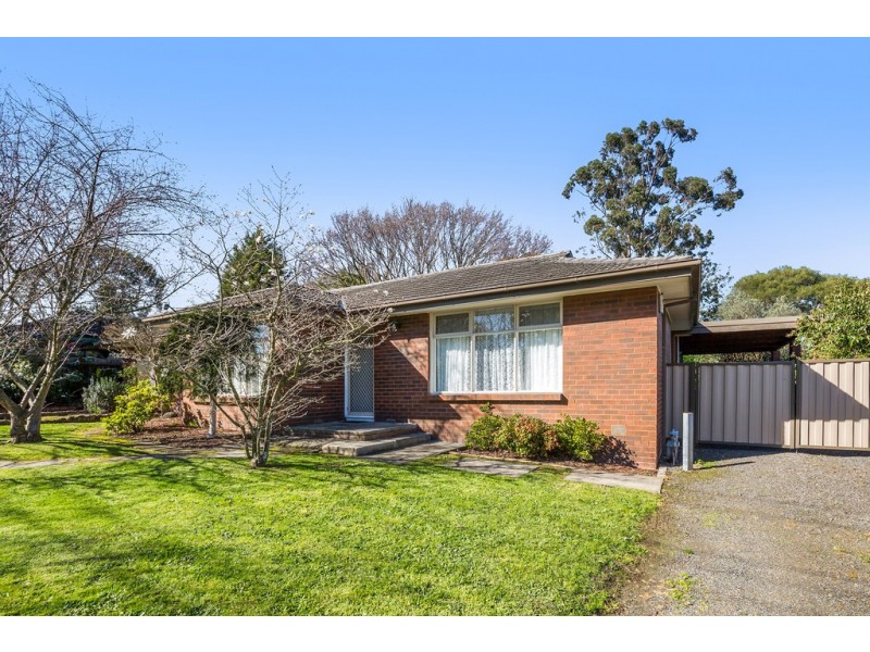32 Lloyd Street, Knoxfield VIC 3180
