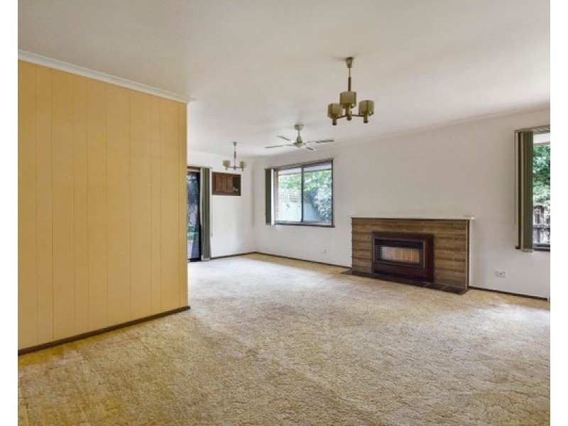 3 Aisbett Avenue, Wantirna South VIC 3152
