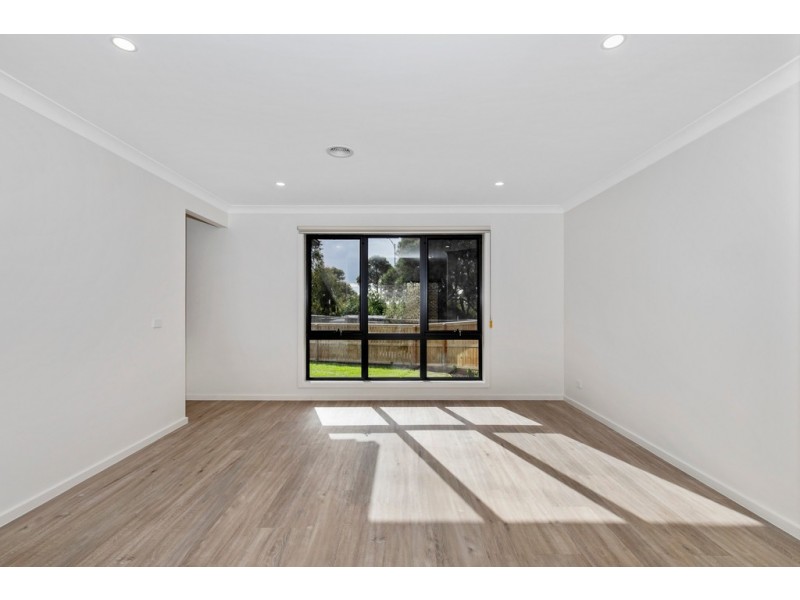 2/116 Maroondah Highway, Croydon VIC 3136