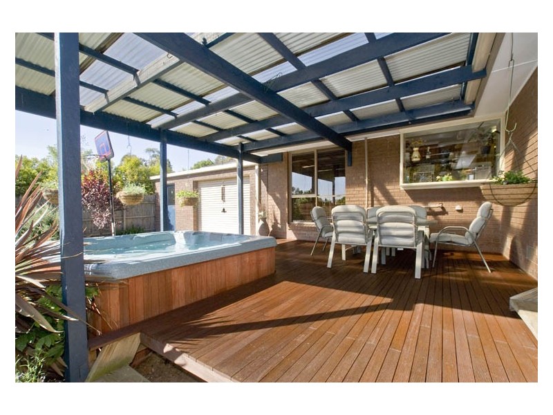 5 St James Court, Wantirna South VIC 3152