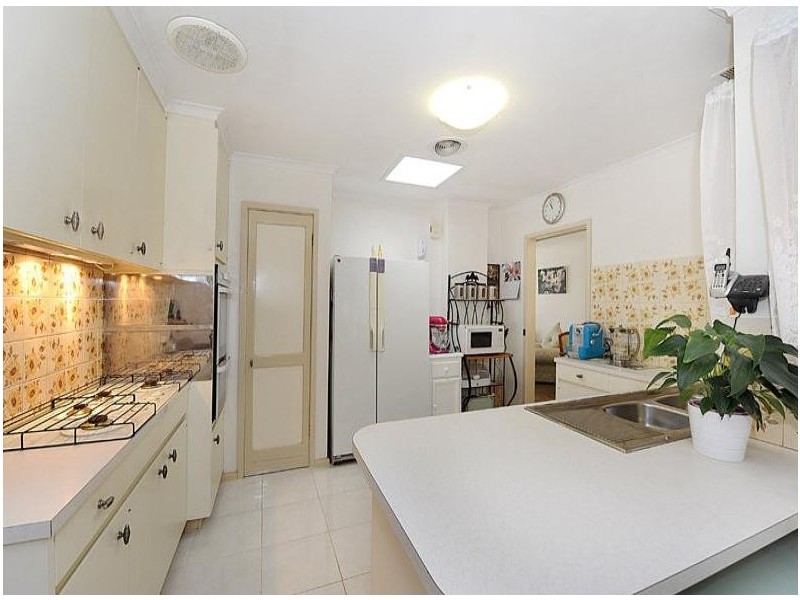 6 Christie Street, Knoxfield VIC 3180