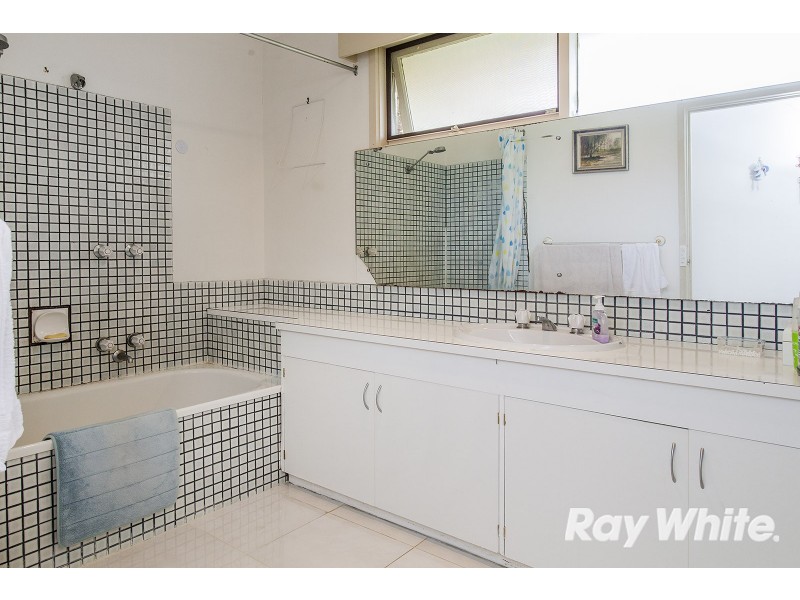 6 Christie Street, Knoxfield VIC 3180