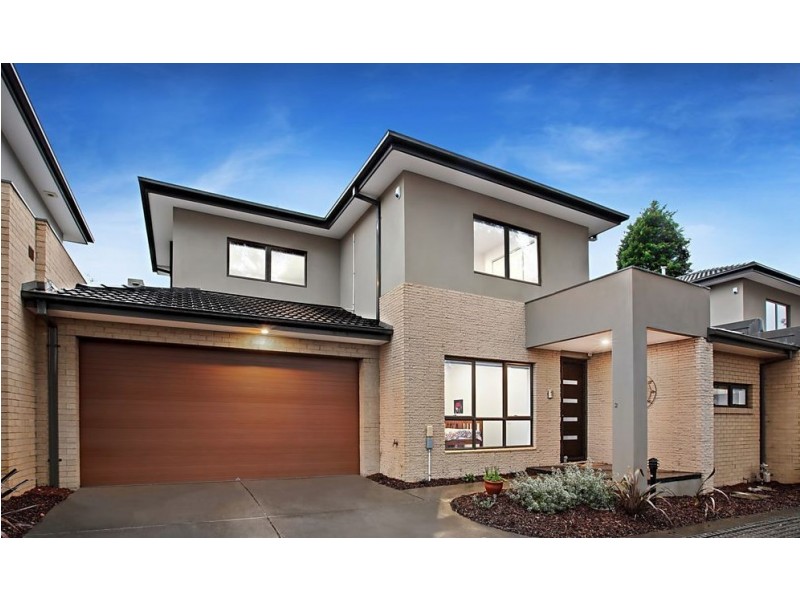 2/667 Whitehorse Road, Mitcham VIC 3132