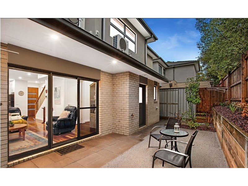 2/667 Whitehorse Road, Mitcham VIC 3132