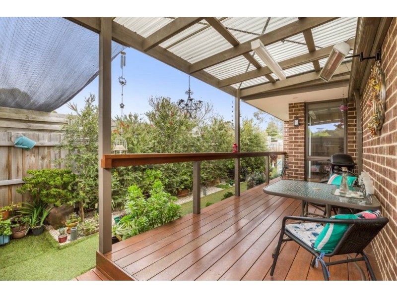 2/41 Lynn Drive, Ferntree Gully VIC 3156