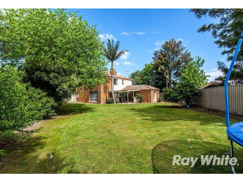 4 Treboryn Court, Rowville VIC 3178