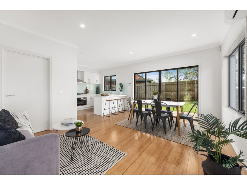 2/50 Lewis Road, Wantirna South VIC 3152