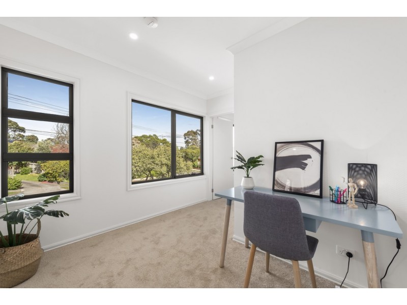 2/50 Lewis Road, Wantirna South VIC 3152