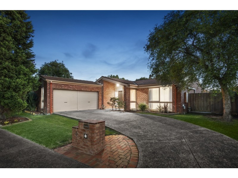 5 Townview Avenue, Wantirna South VIC 3152