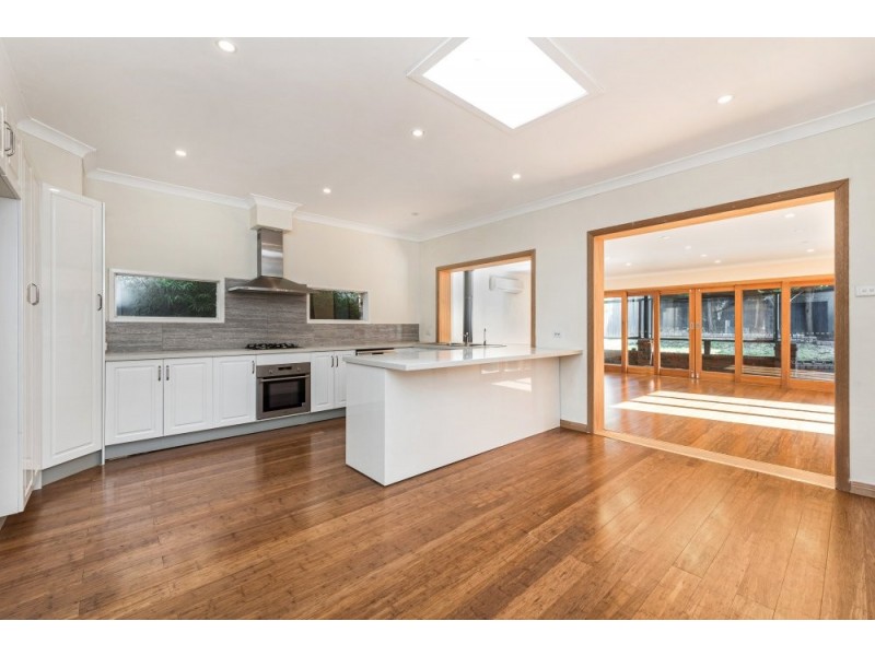 4 Victoria Street, Ringwood East VIC 3135