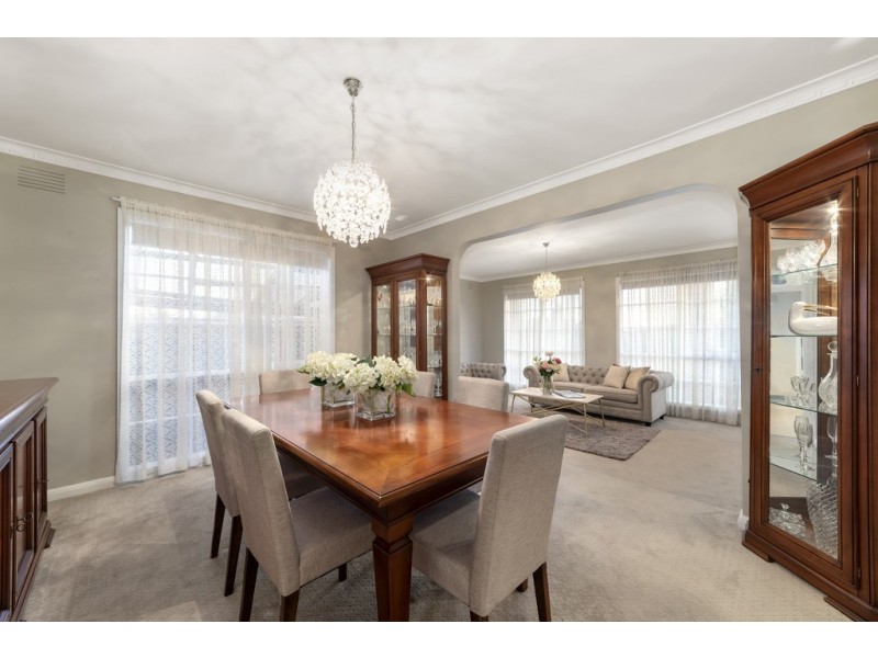 17 Maringa Close, Wantirna South VIC 3152