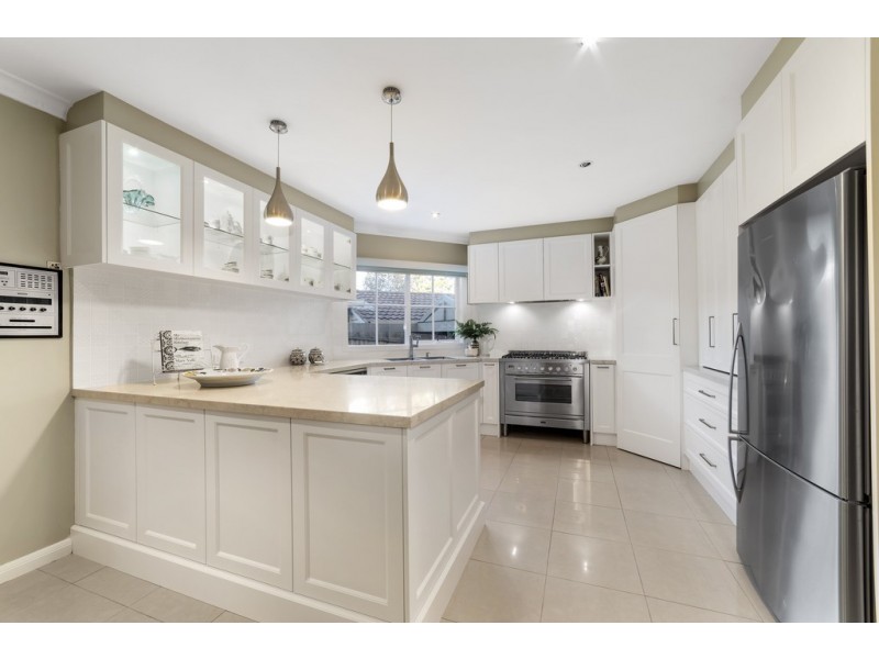 17 Maringa Close, Wantirna South VIC 3152