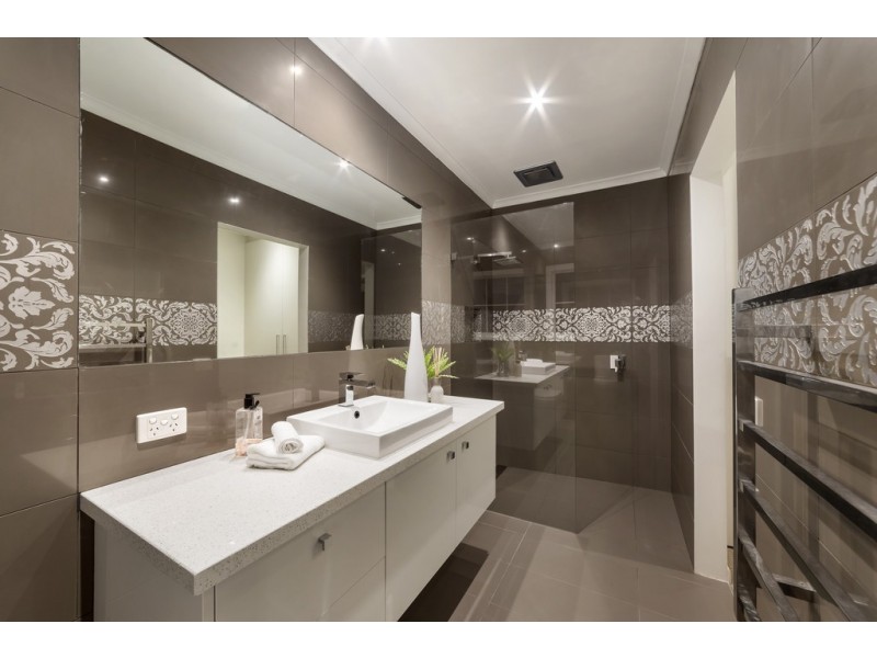 17 Maringa Close, Wantirna South VIC 3152