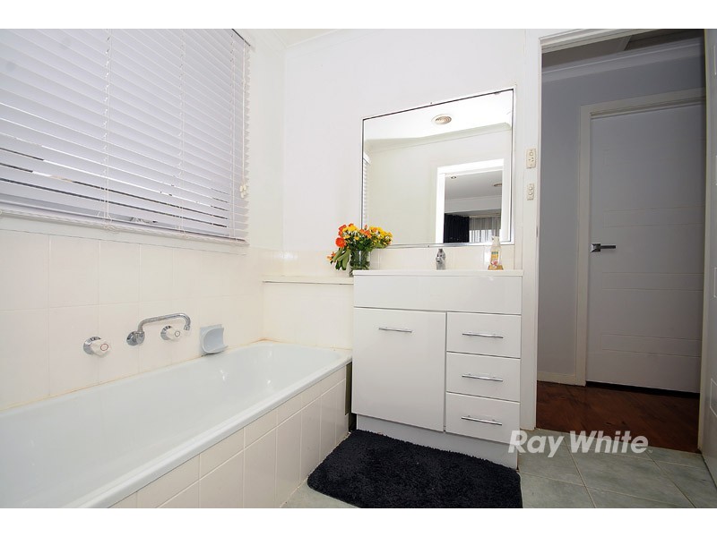 112 Lakesfield Drive, Lysterfield VIC 3156