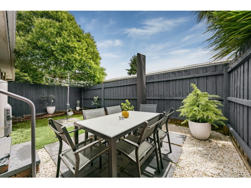 3/27 Morcom Avenue, Ringwood East VIC 3135