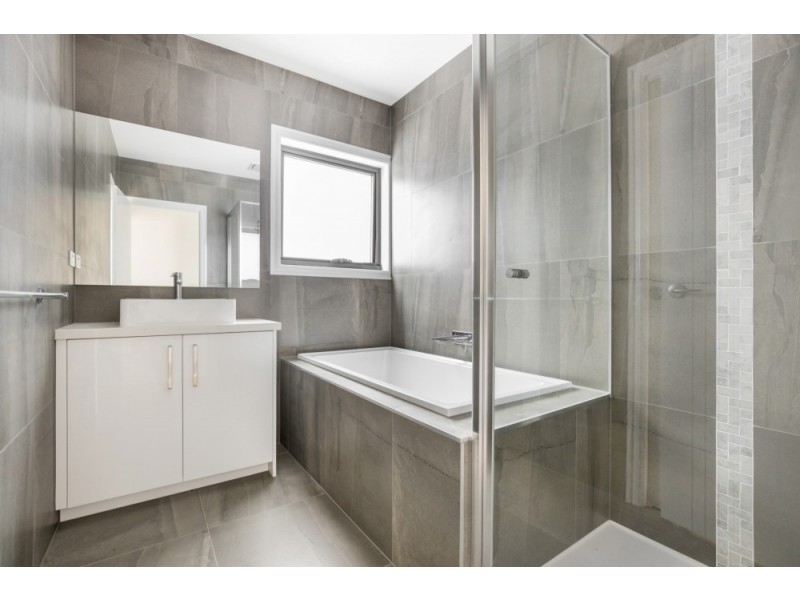 3/53 Lomond Avenue, Kilsyth VIC 3137