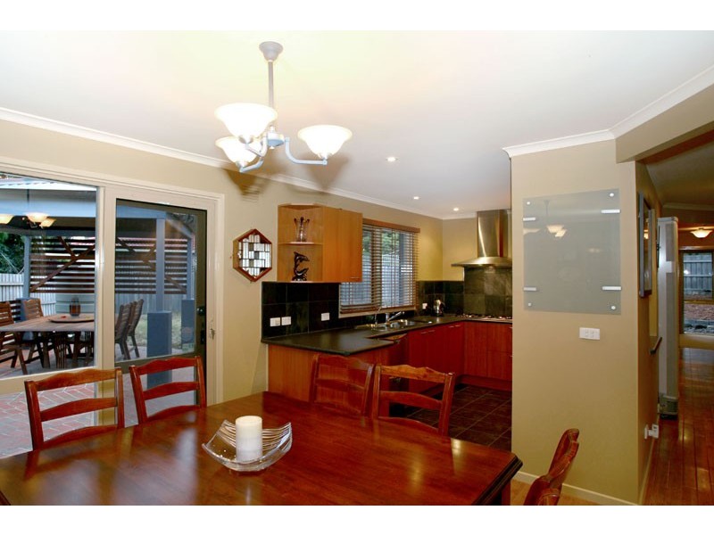 10 Corinella Square, Wantirna VIC 3152