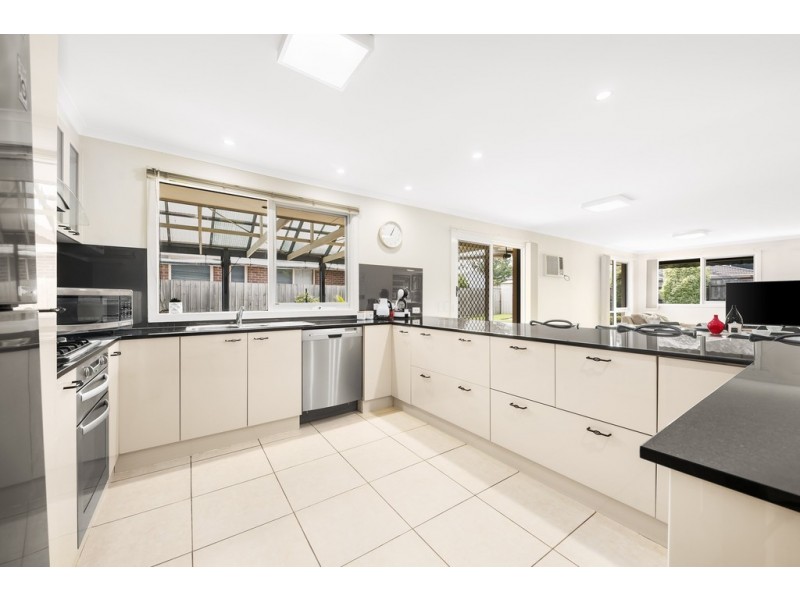 13 Trefoil Street, Ferntree Gully VIC 3156