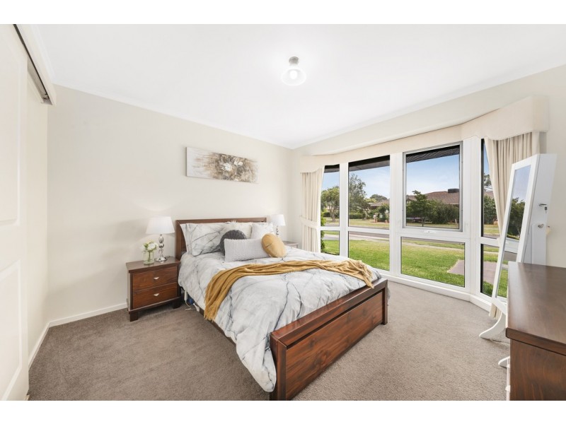 13 Trefoil Street, Ferntree Gully VIC 3156