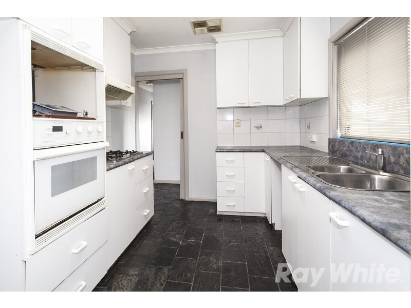 15 Wilma Avenue, Mulgrave VIC 3170