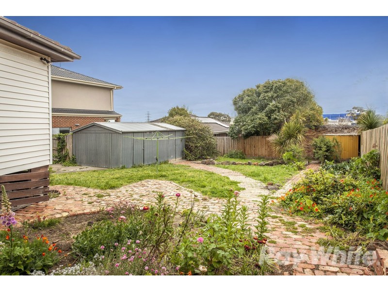 15 Wilma Avenue, Mulgrave VIC 3170
