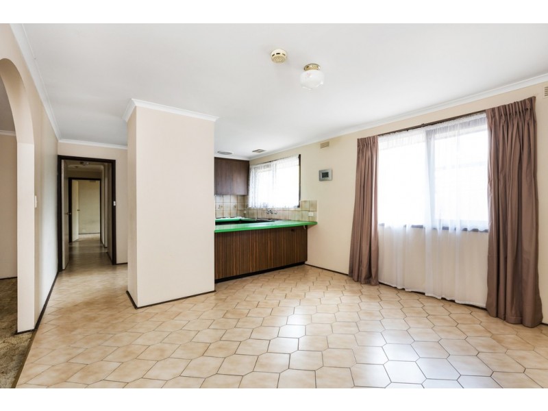 15 Brentwood Drive, Wantirna VIC 3152