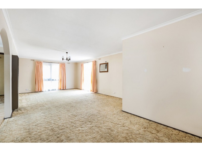 15 Brentwood Drive, Wantirna VIC 3152