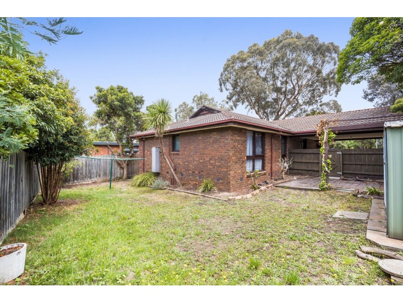 15 Brentwood Drive, Wantirna VIC 3152
