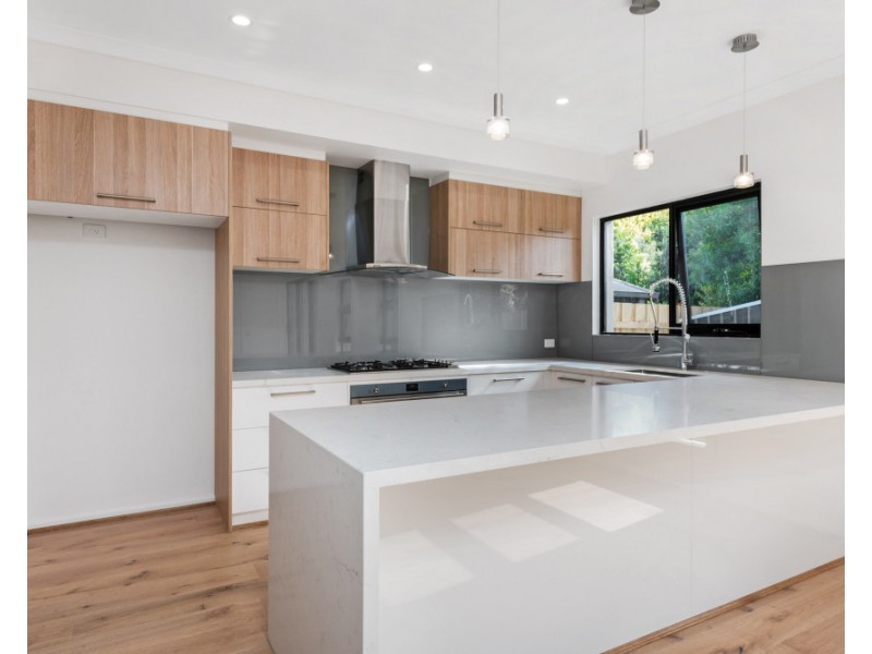 2/5 Dunbarton Drive, Wantirna VIC 3152