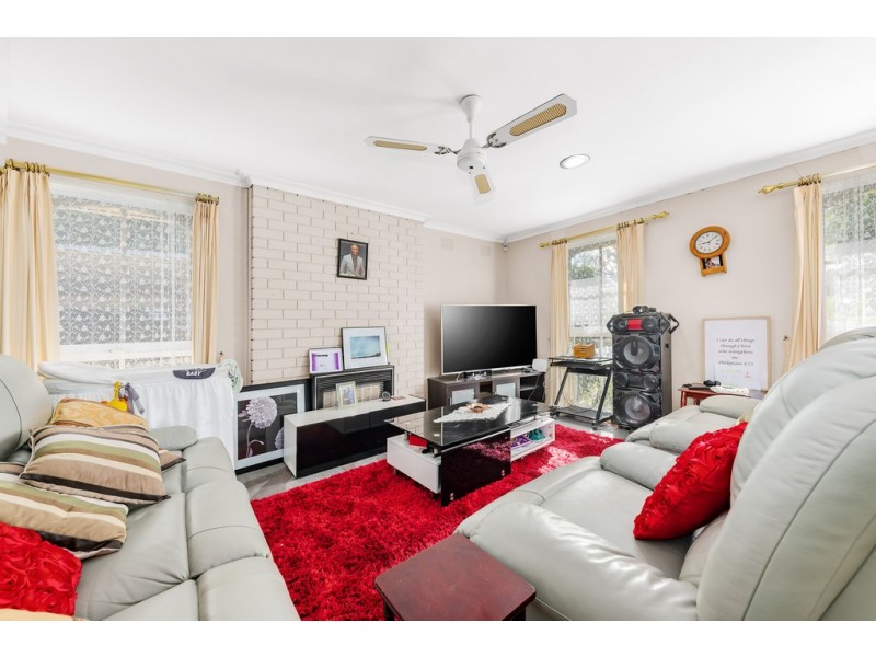 63 Amesbury Avenue, Wantirna VIC 3152