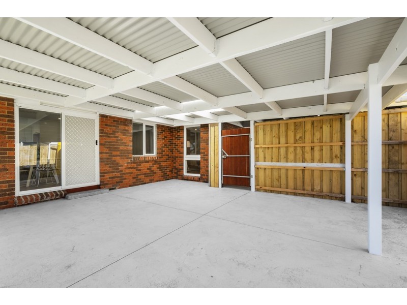 12 Solway Close, Ferntree Gully VIC 3156