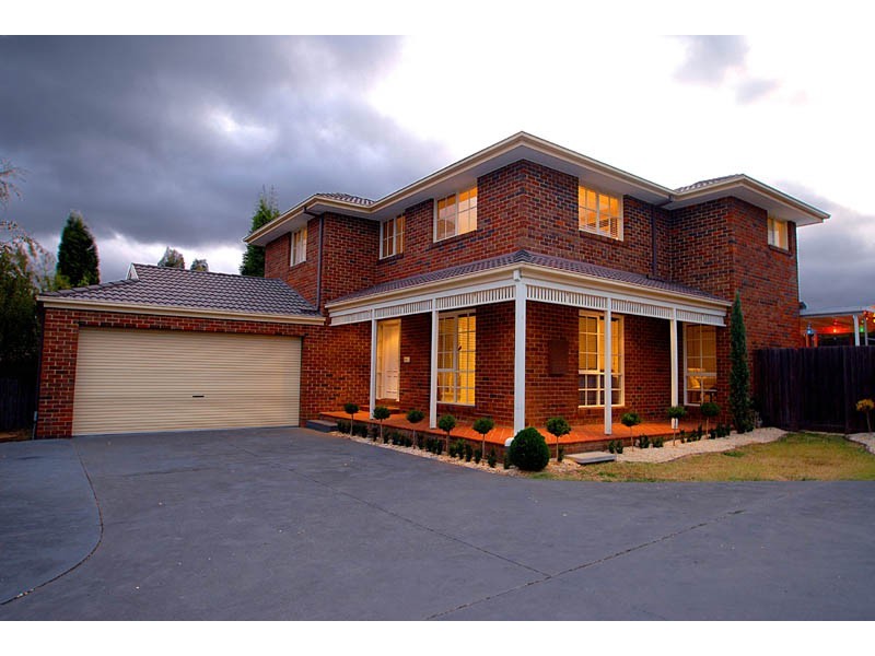 18B Tandragee Close, Wantirna South VIC 3152