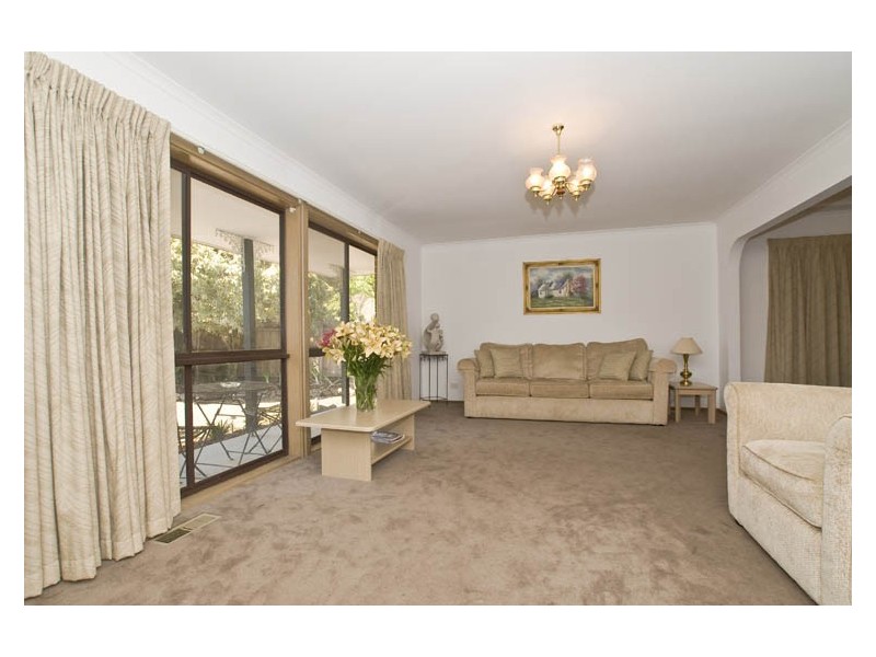 11 Traydal Close, Wantirna VIC 3152