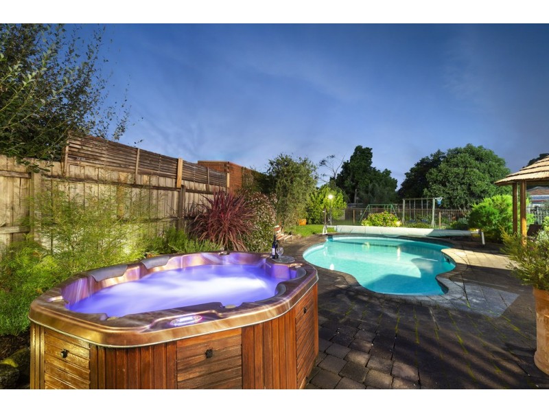 19 Centalla Green, Rowville VIC 3178