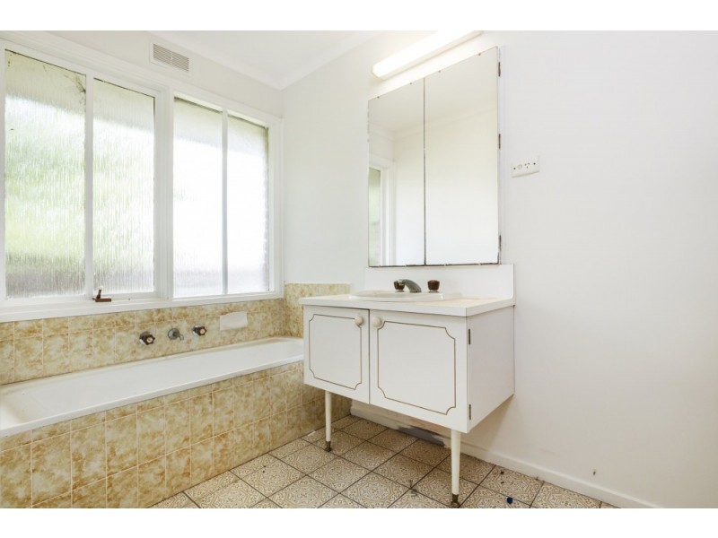 121 Borg Crescent, Scoresby VIC 3179