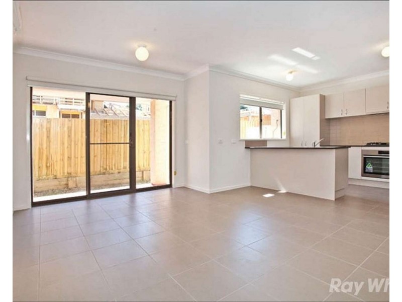 2/5 Denver Crescent, Rowville VIC 3178