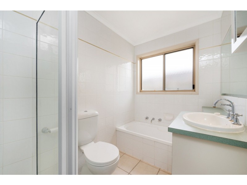 2/40 Sylphide Way, Wantirna South VIC 3152