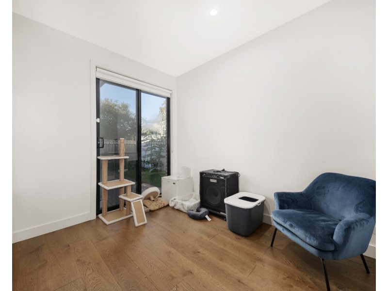 2/101 Barmah Drive West, Wantirna VIC 3152