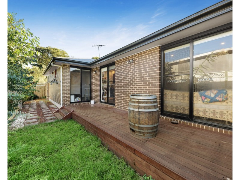2/101 Barmah Drive West, Wantirna VIC 3152