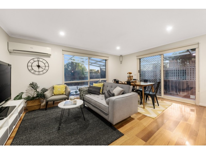 11 Reita Avenue, Wantirna South VIC 3152