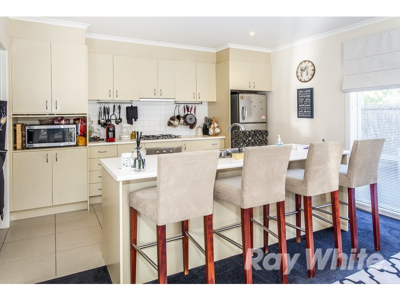 91 Sovereign Manor Crescent, Rowville VIC 3178