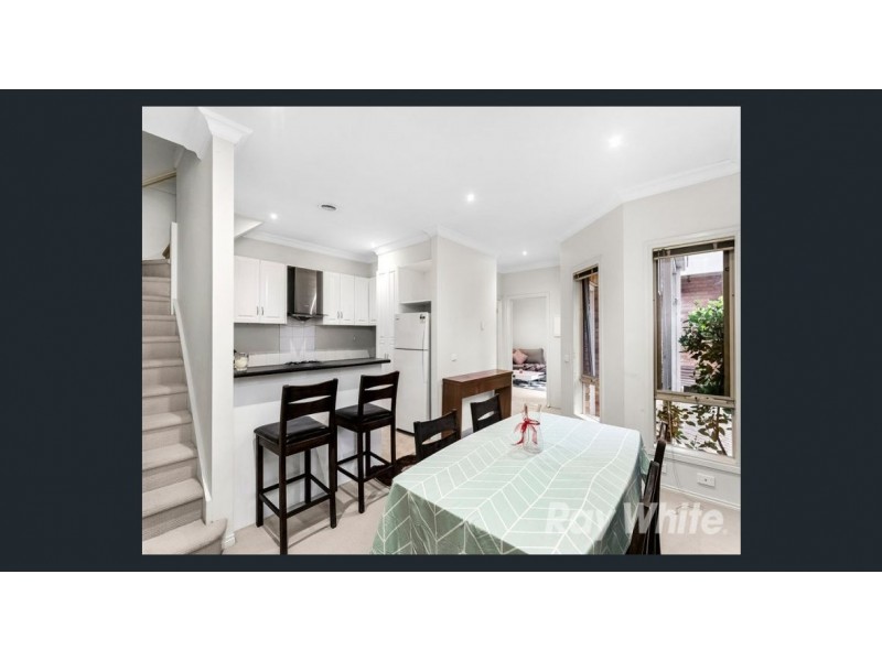 3/2 McKelvie Court, Glen Waverley VIC 3150