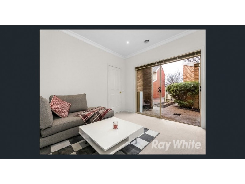 3/2 McKelvie Court, Glen Waverley VIC 3150