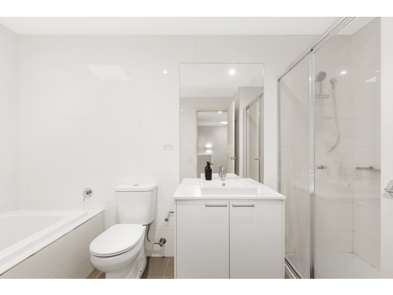 6 Mulberry Walk, Wantirna South VIC 3152