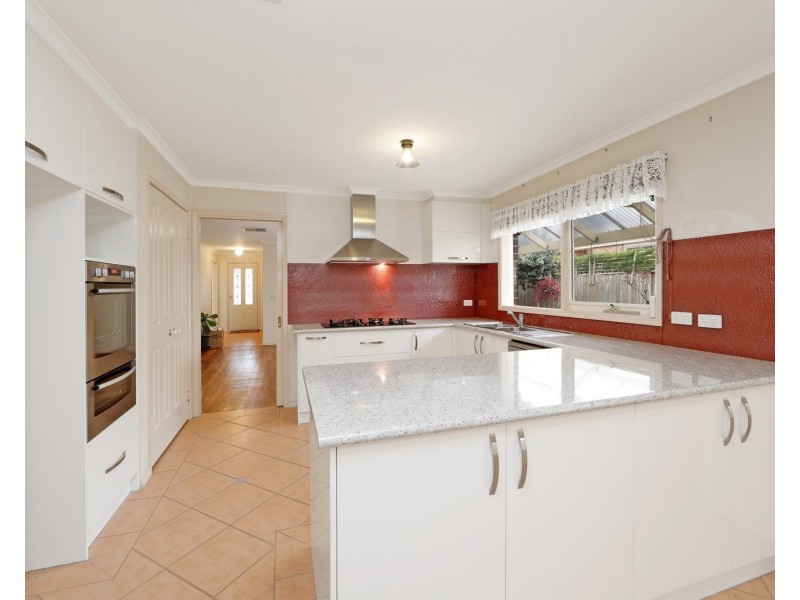 101 Quail Way, Rowville VIC 3178