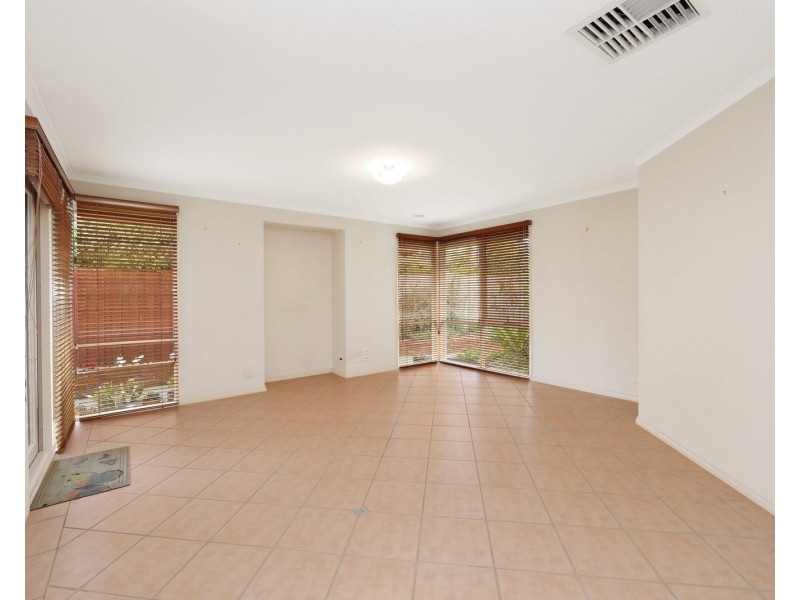 101 Quail Way, Rowville VIC 3178
