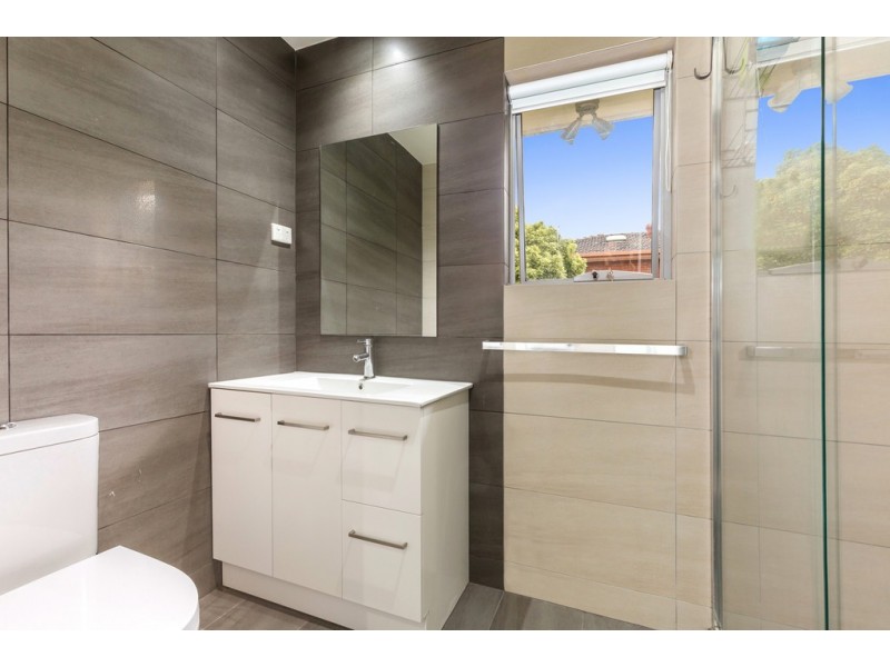 75 Dandelion Drive, Rowville VIC 3178