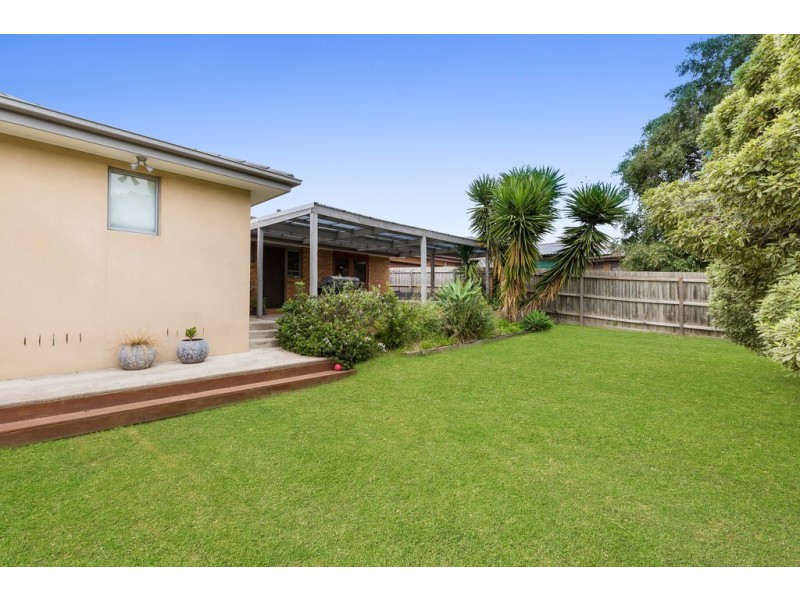 75 Dandelion Drive, Rowville VIC 3178